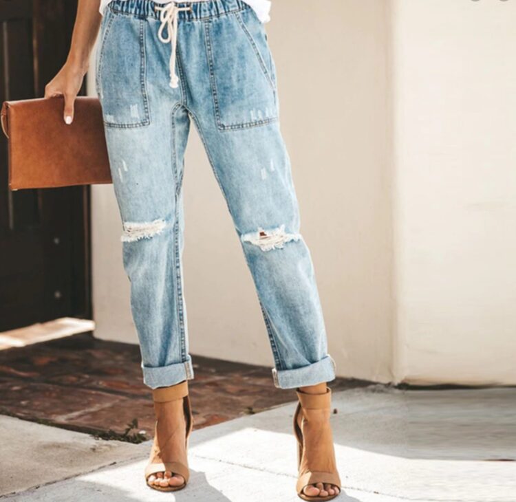 7 Best Women's Ripped and Distressed Jeans 2023 - FotoLog